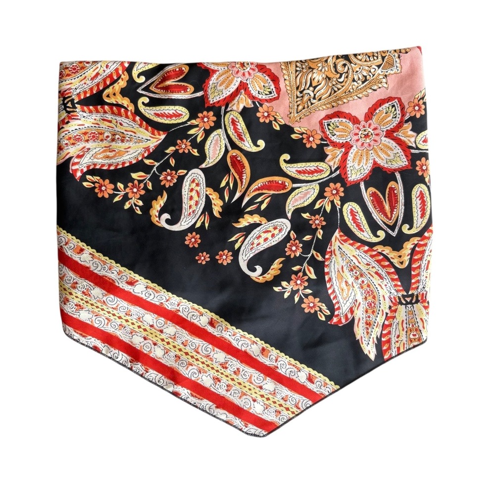 NWT BlueIvy Handkerchief‎ Hem Top Women's Size L Boho Paisley Floral Black Red